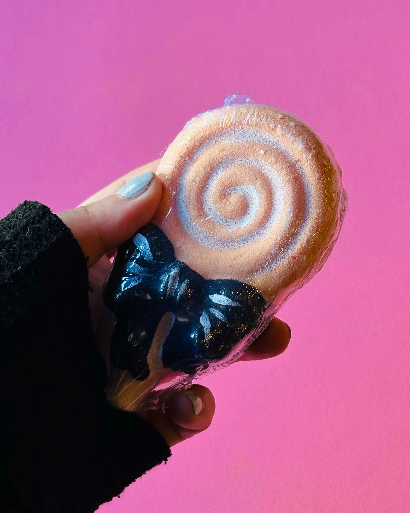 Lolli bath bomb
