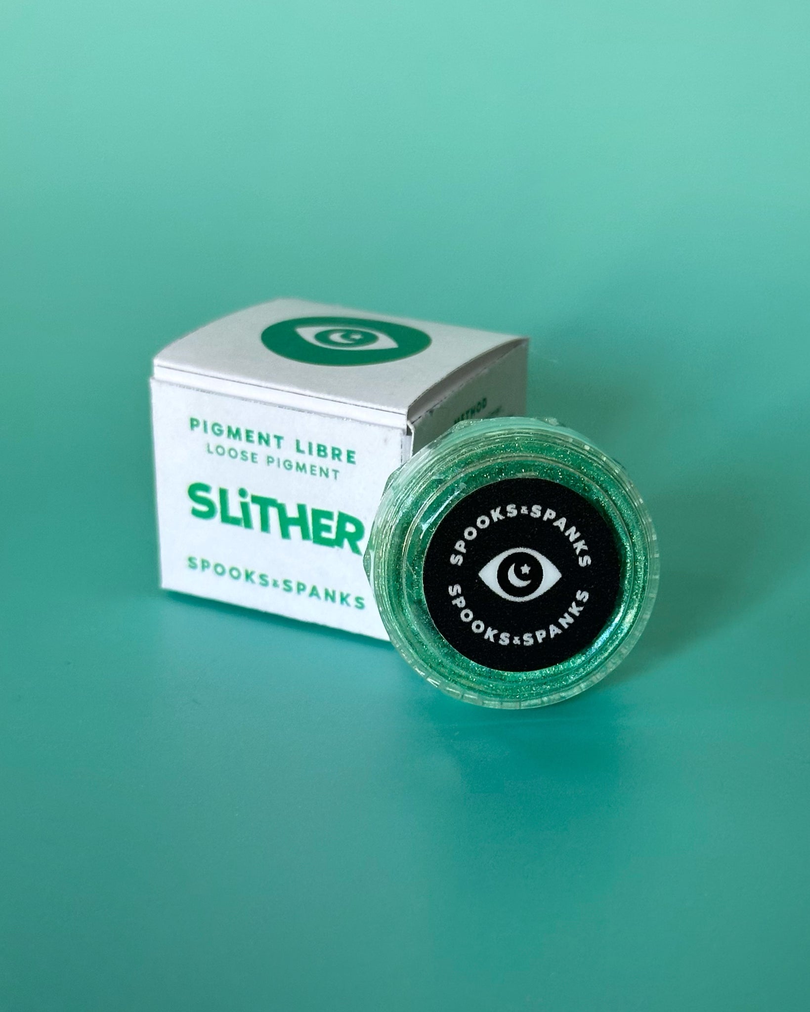 Slither loose pigment