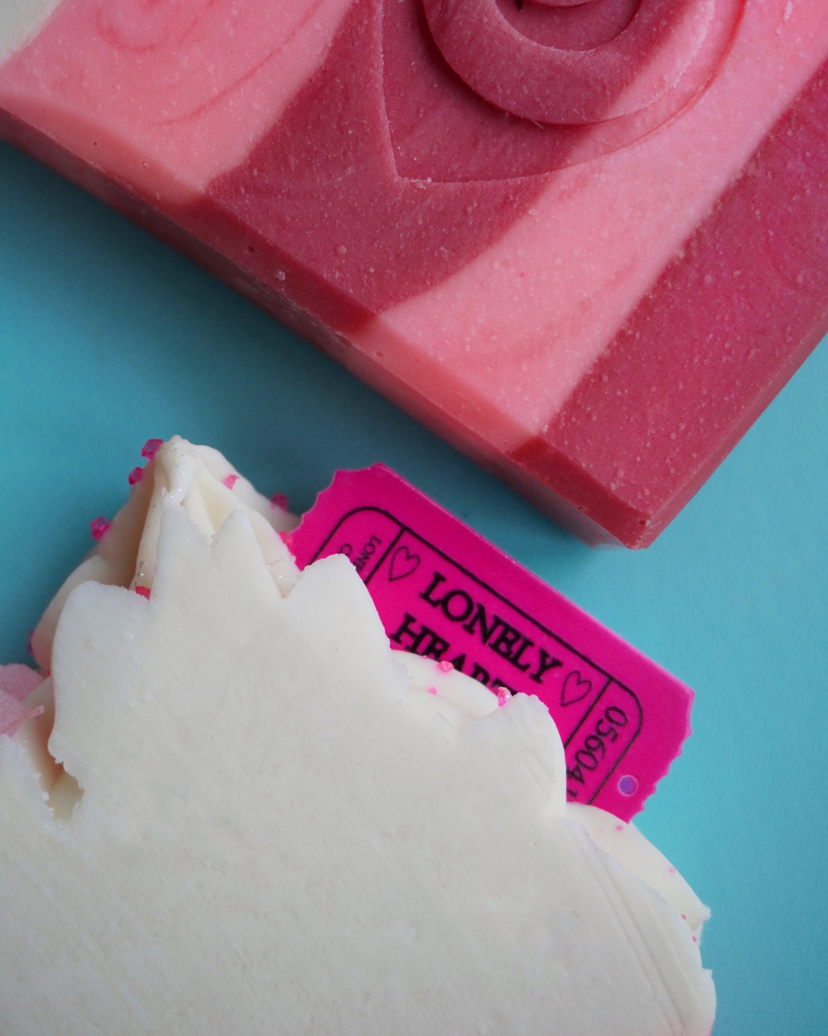 Lonely Hearts charmed frosted soap bar - Cherry + lime + berries