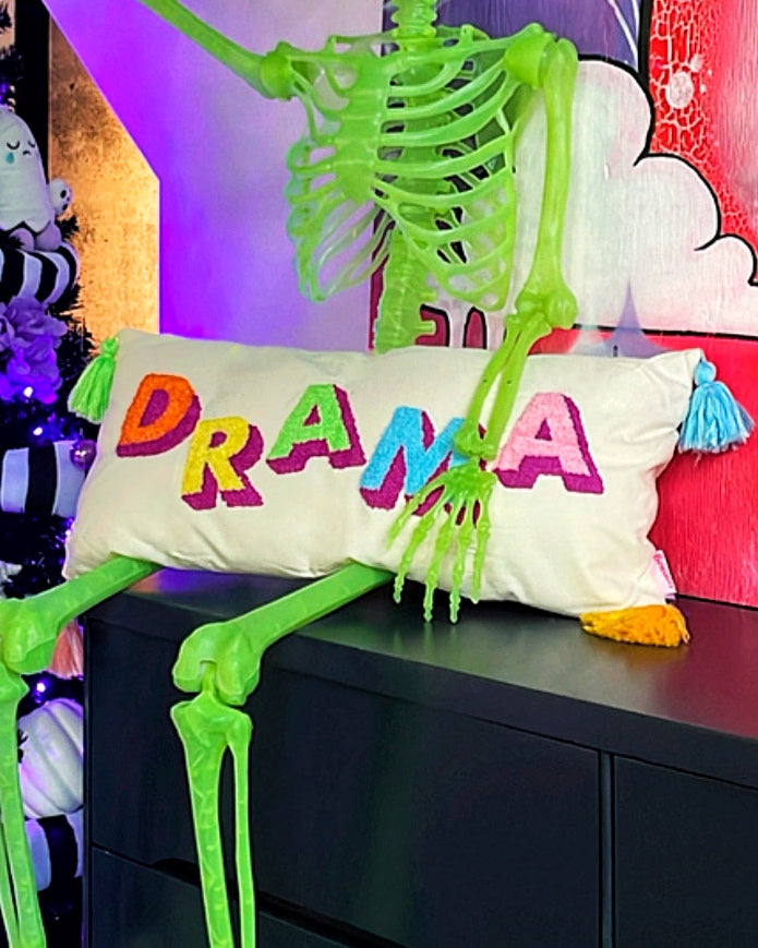Coussin Drama