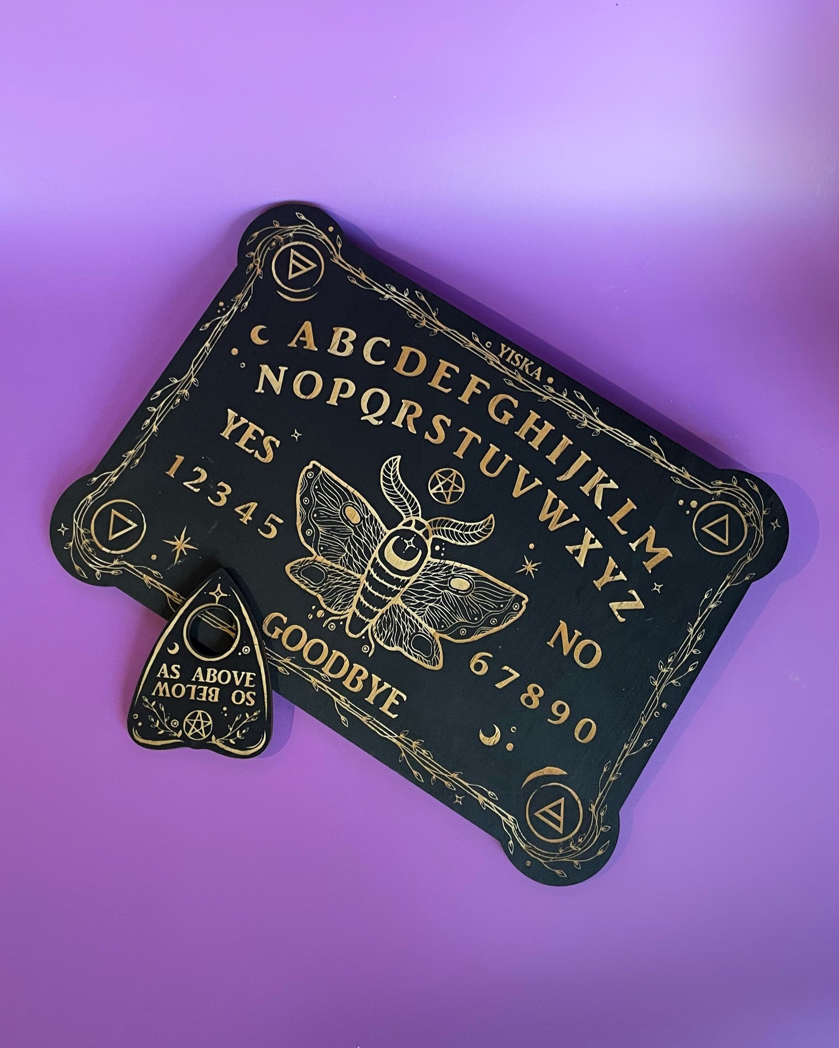 Ensemble en bois gravé Spirit board et Planchette